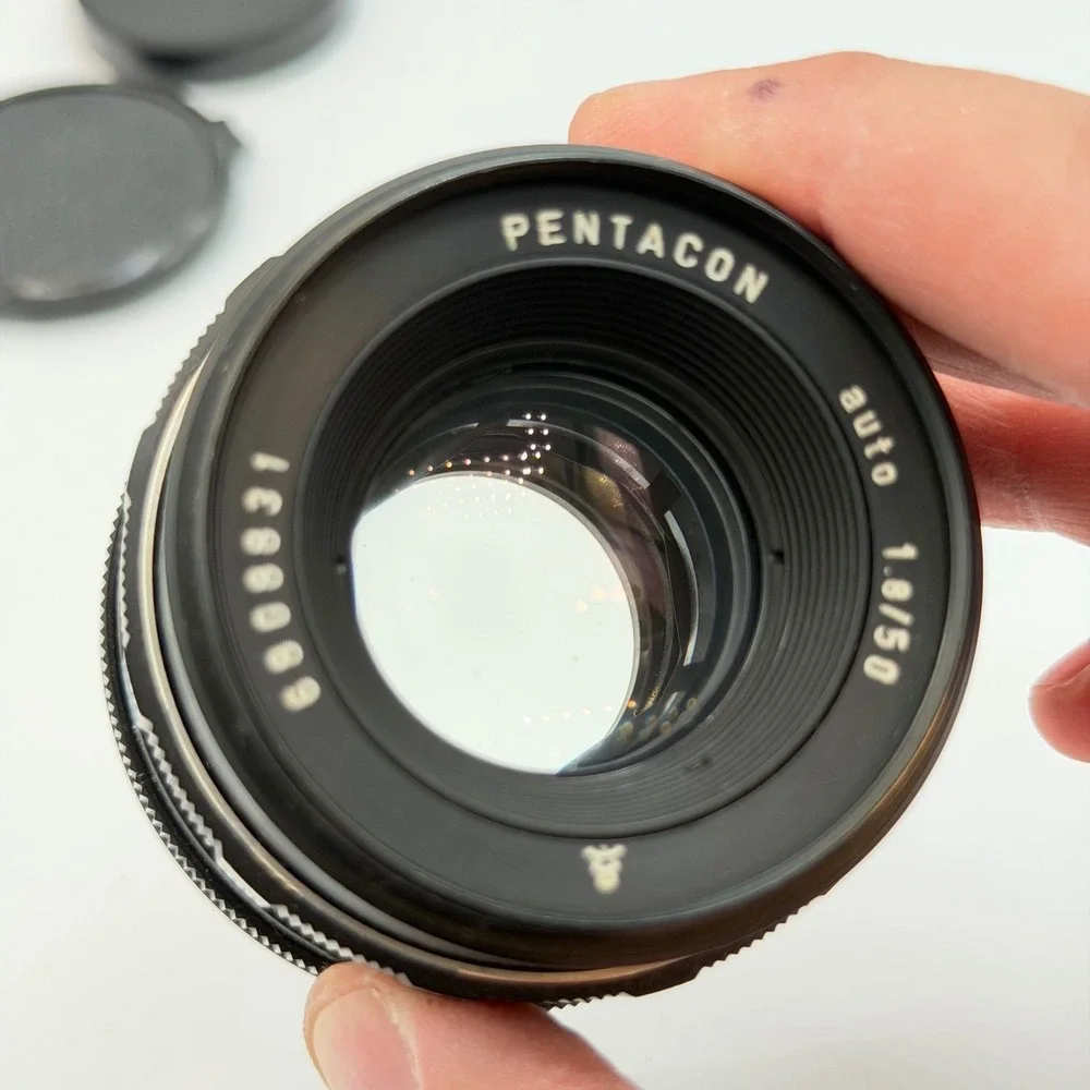 Pentacon Auto 1.8/50 M42 Screw Mount Prime Lens 50mm f1.8 *HAZE* See Pictures